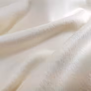 Biały kaszmir z wełną ciepły miękki, odcień śmietanowy