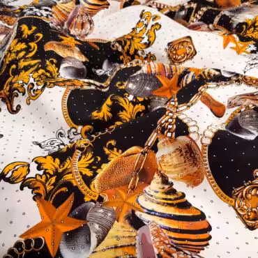 Jedwab drukowany motyw muszle, złoty i czerń na bieli