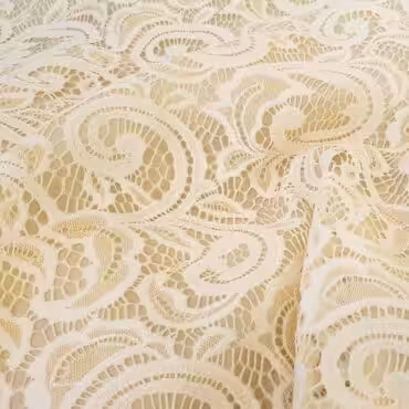 Koronka waniliowa, motyw roślinny, duże oczka