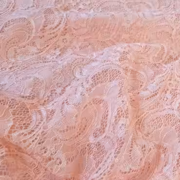 Koronka jasny róż, motyw paisley, kwiaty, połyskująca