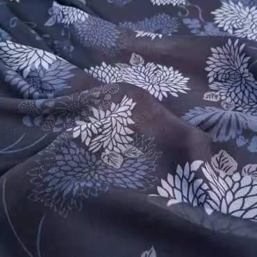 Syntetyczna tkanina z jedwabiem, kwiaty, granat, zgaszony niebieski