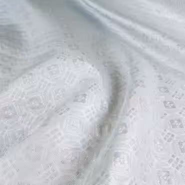 Żakard motyw geometryczny, srebrny z błękitem, połyskujący