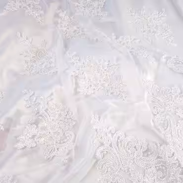 Koronka biała, luźne wzory na siatce, floral, z raportami