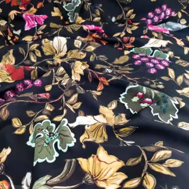 Syntetyczna tkanina drukowana, kwiaty w kolorach jesieni na czerni