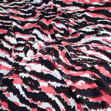 Szyfonowy jedwab w kolorowe zygzaki, abstrakcja, róż, biel, czerń, brąz