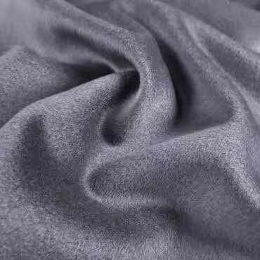 Kaszmir gołębi szary z nutą fioletu, krótki włos, miękki