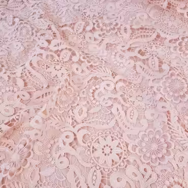 tkanina gipiura jasny roz geometryczne kwiatyB