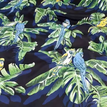 naturalny jedwab 100% dzungla papugi na czerni mat komfortA