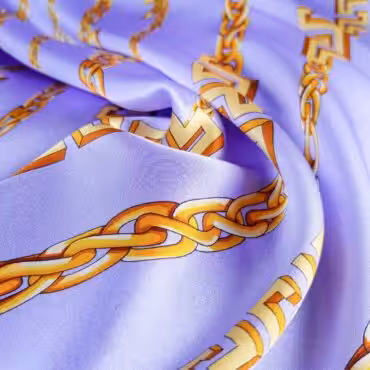 jedwab satynowy typ versace lancuchy liliowy fioletB