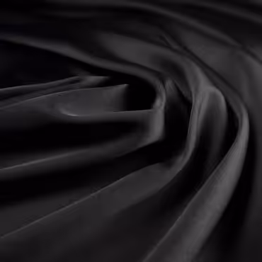 czarna satyna elastyczna kryjaca poliesterB