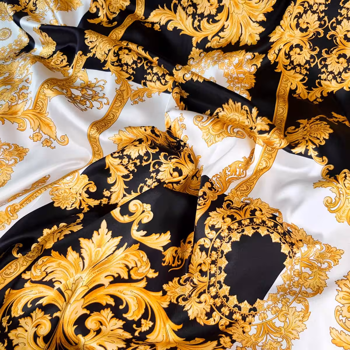 jedwab typ versace satyna z elastanem wzory zlote ornamentyA