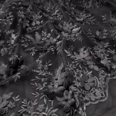 czarna koronka 3d na tiulu z zakonczeniem kwiatyB
