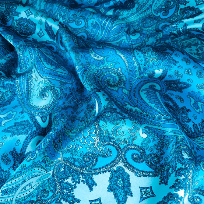 jedwab naturalny wzor etro niebieski motyw paisleyA