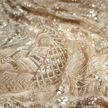 zlota koronka na tiulu wzor elie saab z zakonczeniemA