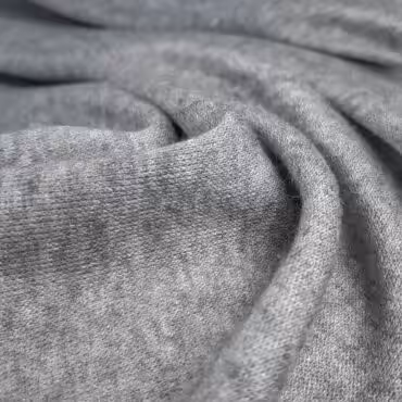 kaszmirowa dzianina kryjaca szary melanz sweterkowaB