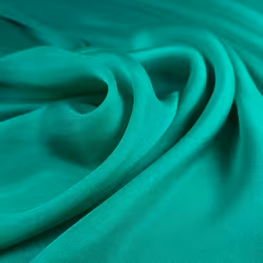 jedwabny szyfon mgielka opalizujacy zielony szmaragdA