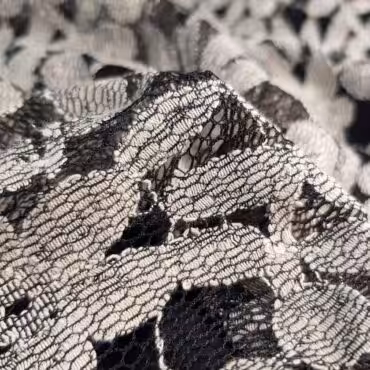 koronka na siatce duze oczka szarobezowy z czerniaB