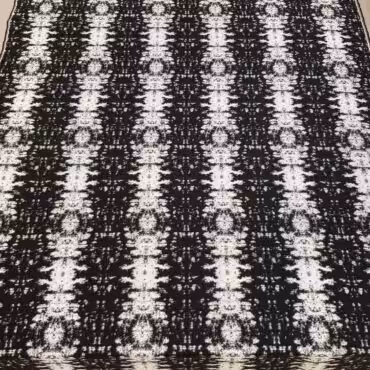 zwarta dzianina welniana we wzory kryjaca czarno-bialaB