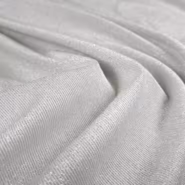 dzianina brokatowa srebrna lejaca cienka wiskozaA