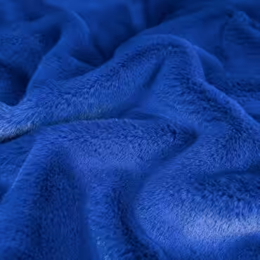 puszysty material futrzany z krotkim wlosem niebieskiA