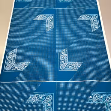 zakardowy jedwab krawatowy niebieski panel 90cmB