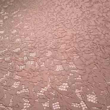 koronka material brudny roz kwiaty z pogrubiona niciaB