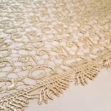 zlota koronka azurowa z zakonczonymi brzegamiB