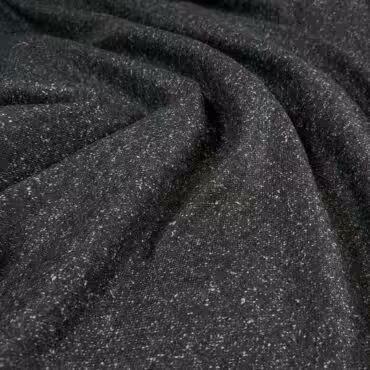 naturalny material welna czarna z szarymi akcentamiA