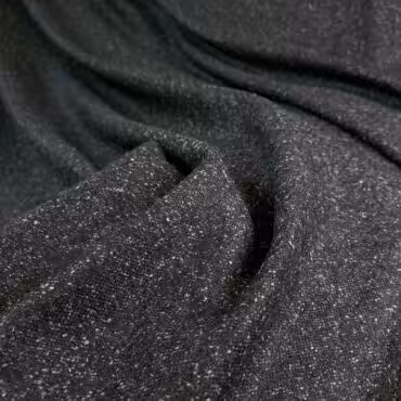 naturalny material welna czarna z szarymi akcentamiC