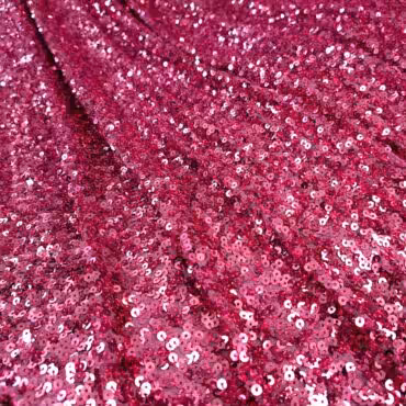 rozowe cekiny elastyczne lejace na miekkiej siatceA