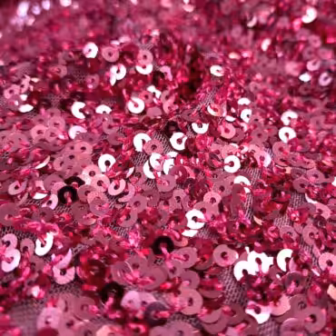 rozowe cekiny elastyczne lejace na miekkiej siatceB