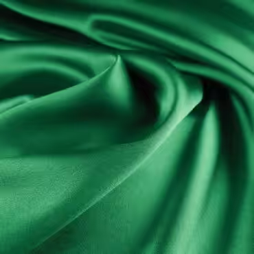 naturalna satyna zielona trawiasta jedwabna elastycznaA