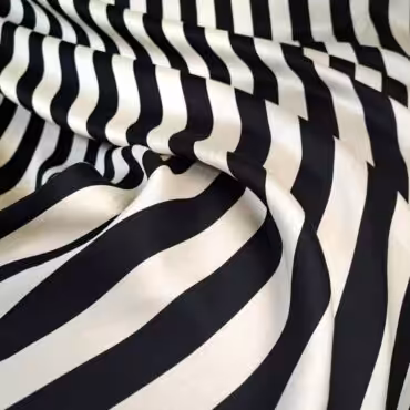 jedwabista wiskoza w pasy czarny perlowy bezA