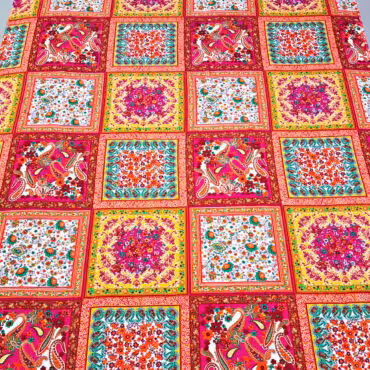 kolorowy material wiskoza w drobne wzory w kwadratachB