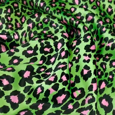 jedwab z wiskoza panterka zielona z rozem satynaA