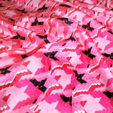 rozowy jedwab w pepitke wzor balenciaga satyna z elastanemA