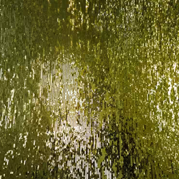 dzianina cekiny na siatce elastycznej oliwkowa zielenB