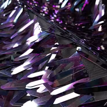 podluzne cekiny na siatce holograficzne cyklamen granat 3dB