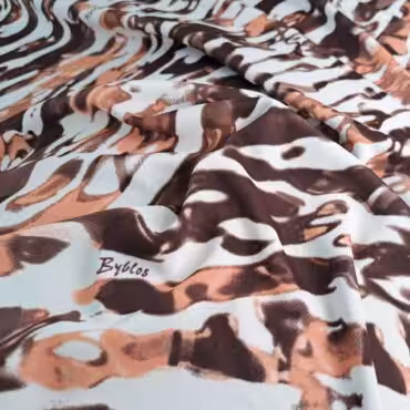 wiskozowa dzianina sygnowana we wzory abstrakcyjneA