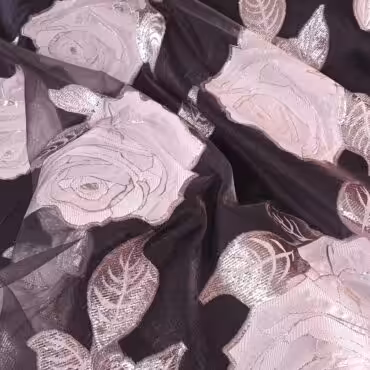 organza zakardowa w duze kwiaty liliowy rozA