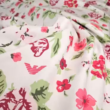 bawelna logowana wzor armani rozowe kwiatki na bieliA