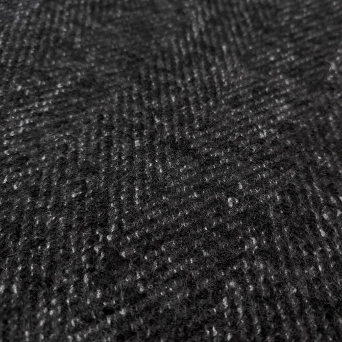 plaszczowy material jodelka welna z angora czarny z szarymB