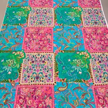 kolorowa wiskoza wzor kwiaty w kwadratach zlota nicB