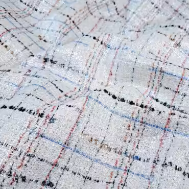 biala chanelka z polyskiem kolorowa krata bawelnaA