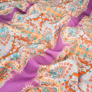 cienka wiskoza kolorowa we wzory w pasachA