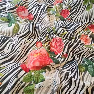 jedwab wzór róże i zebra naturalny cienki biały