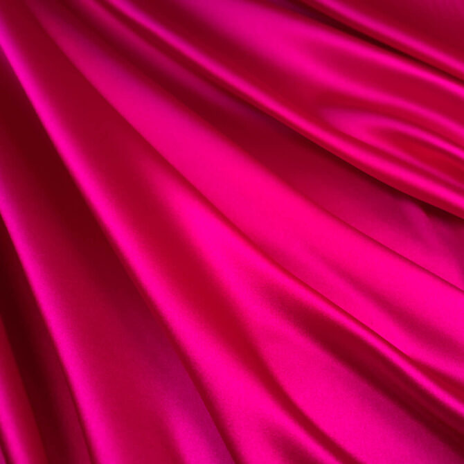 włoska satyna różowa magenta jedwabna z elastanem