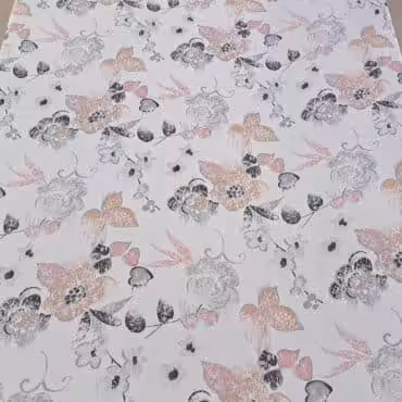 pastelowy szyfon z wiskozy z jedwabiem biały w kwiaty i serca